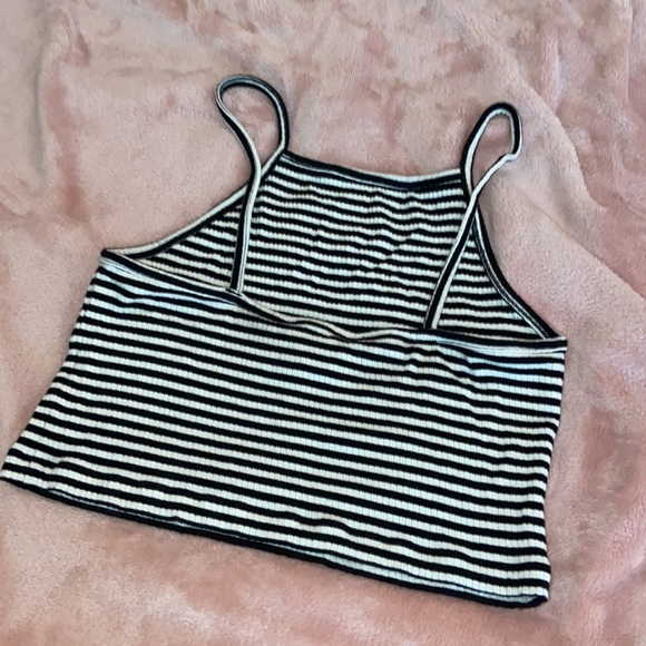 Forever 21 B&W Striped Tank Crop Top - Picture 2 of 3